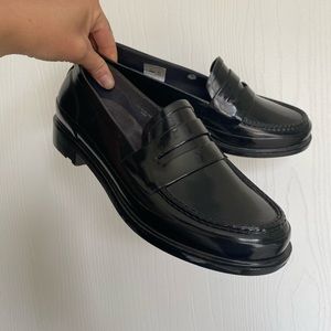 Hunter Black Shiny Loafers size 7